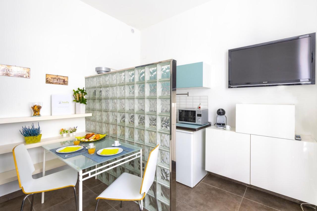 Hostly - Nicole Apartment Volturno - Full Rome Center Esterno foto