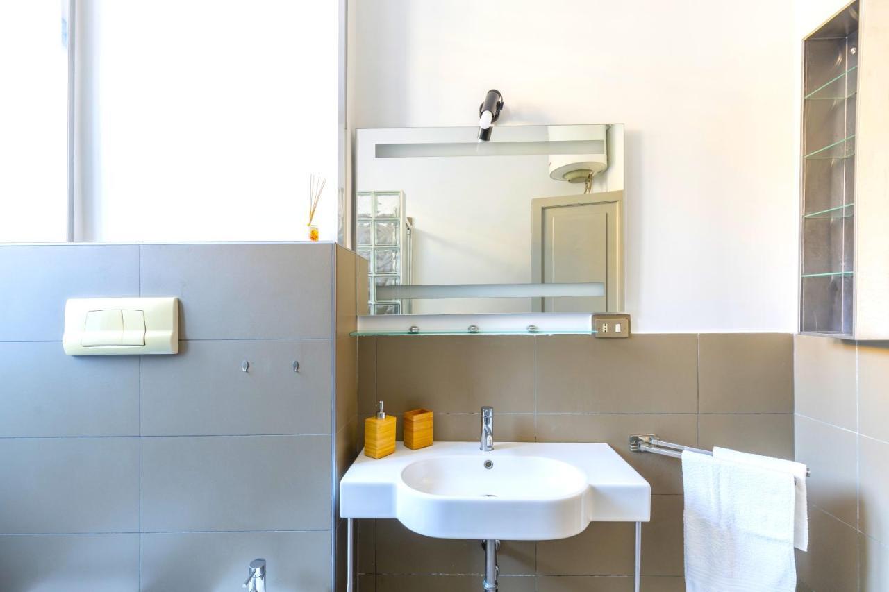 Hostly - Nicole Apartment Volturno - Full Rome Center Esterno foto