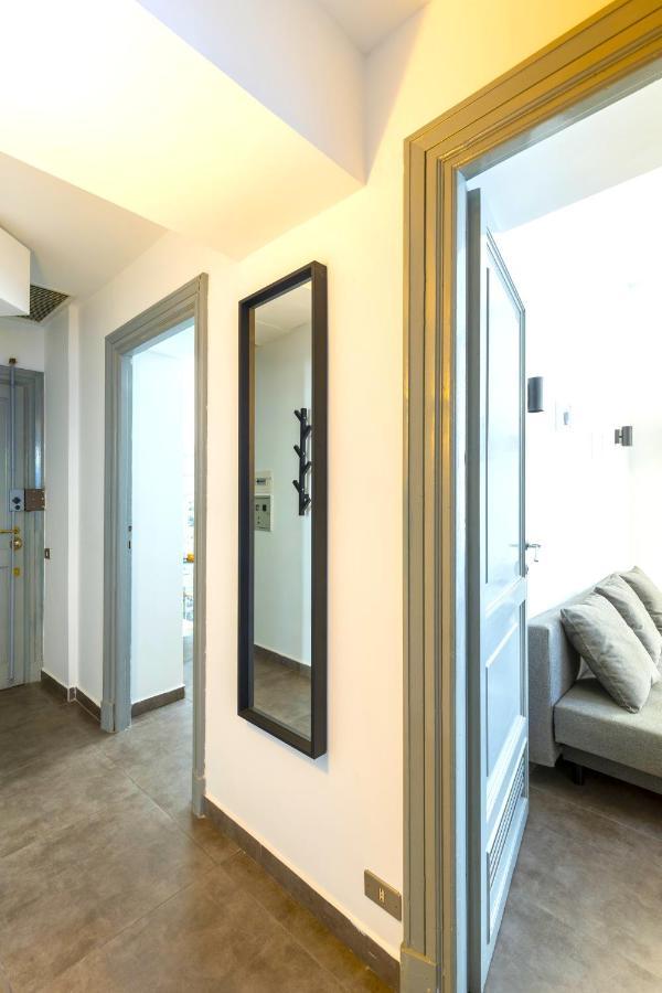 Hostly - Nicole Apartment Volturno - Full Rome Center Esterno foto